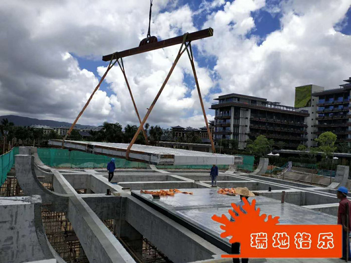 廈門帝景苑施工現場四，瑞地格樂亞克力游泳池