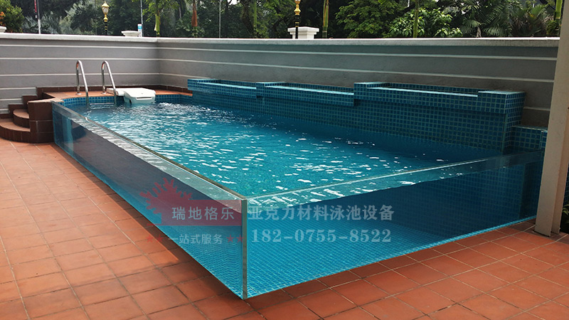 透明亞克力游泳池材料特點(diǎn)，瑞地格樂亞克力游泳池